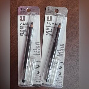 Almay Blendable Eye Pencil 302 Brown — Deep Brown Shade Quantity of TWO